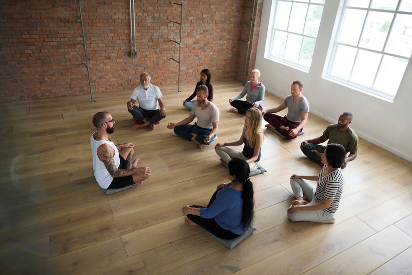 yoga-class-concept_53876-12754 - Champagne Life